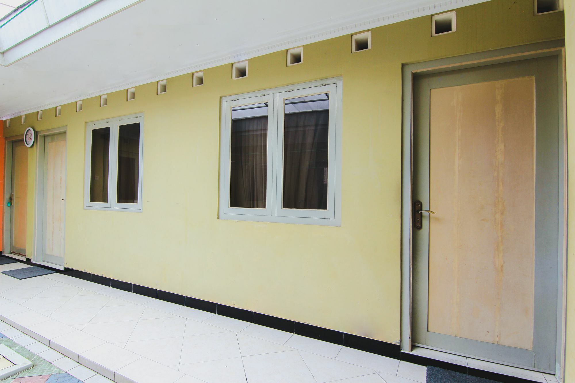 Griya Batik Giri Sekar Homestay Yogyakarta Exterior photo